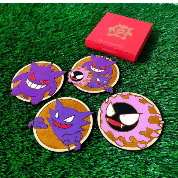 Set de 4 Porta-copos Coloridos de Madeira do Pokémon, ghastly, haunter, gengar, Presente único, Decoração Geek, Aniversário Nerd, Anime
