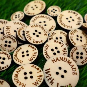 Botões de madeira personalizados para costura