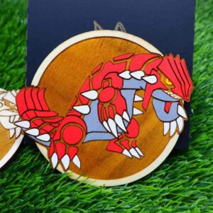 Porta-copos Pokémon em madeira certificada de reflorestamento, cortados e gravados a laser, pintados com cores vibrantes e envernizados para maior durabilidade | Pokémon coasters made of certified reforestation wood, laser cut and engraved, painted with vibrant colors and varnished for extra durability
