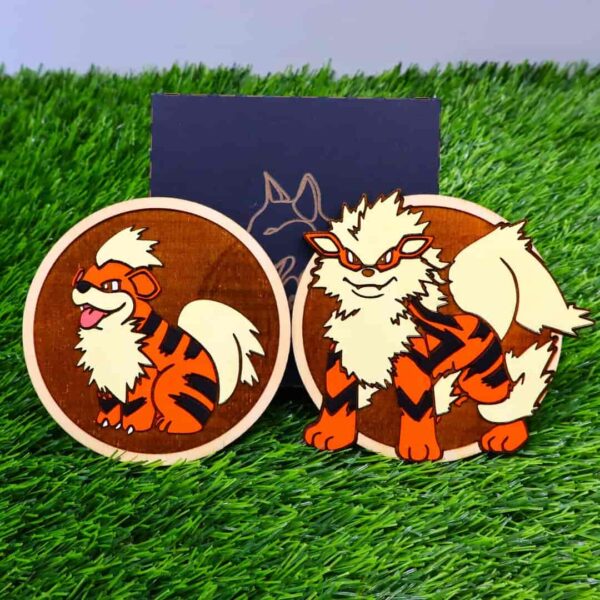 Porta-copos Pokémon em madeira certificada de reflorestamento, cortados e gravados a laser, pintados com cores vibrantes e envernizados para maior durabilidade | Pokémon coasters made of certified reforestation wood, laser cut and engraved, painted with vibrant colors and varnished for extra durability