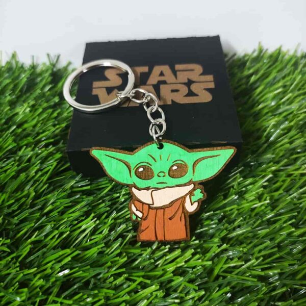 porta-chaves star wars, baby yoda, grogu, wooden star wars keychain geek and nerd themed