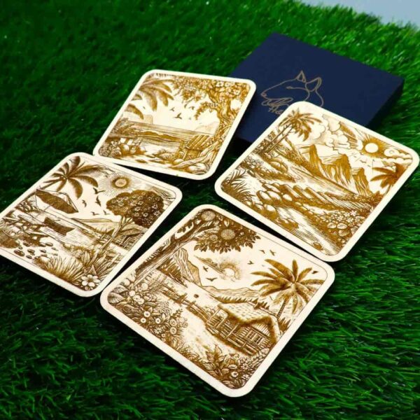 Conjunto de 4 porta-copos de verão, com designs vibrantes de paisagens ensolaradas, praias douradas e elementos refrescantes, gravados a laser em madeira certificada de reflorestamento, perfeitos para adicionar um toque animado e quente ao seu espaço. Set of 4 summer coasters, with vibrant designs of sunny landscapes, golden beaches, and refreshing elements, laser engraved on certified reforested wood, perfect for adding a lively and warm touch to your space.