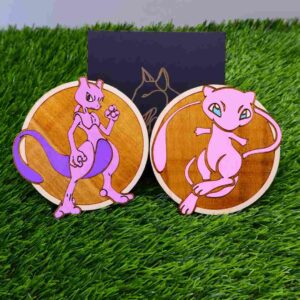 Porta-copos Pokémon em madeira certificada de reflorestamento, cortados e gravados a laser, pintados com cores vibrantes e envernizados para maior durabilidade | Pokémon coasters made of certified reforestation wood, laser cut and engraved, painted with vibrant colors and varnished for extra durability