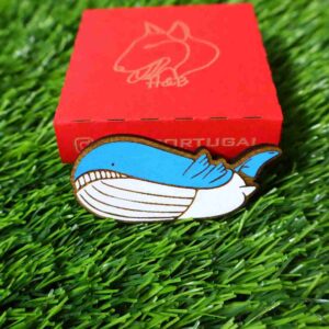 Ímãs de Pokémon feitos em madeira com corte e gravação a laser, pintados com cores vibrantes ou em versão gravada, trazendo à vida personagens icônicos como Pikachu, Charizard, Bulbasaur e Eevee, com super ímãs de neodímio para fixação forte e durável | Laser cut and engraved Pokémon wooden magnets, hand-painted in vibrant colors or elegant engraved style, featuring iconic characters like Pikachu, Charizard, Bulbasaur, and Eevee, equipped with strong neodymium magnets for secure hold.