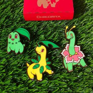 Ímãs de Pokémon feitos em madeira com corte e gravação a laser, pintados com cores vibrantes ou em versão gravada, trazendo à vida personagens icônicos como Pikachu, Charizard, Bulbasaur e Eevee, com super ímãs de neodímio para fixação forte e durável | Laser cut and engraved Pokémon wooden magnets, hand-painted in vibrant colors or elegant engraved style, featuring iconic characters like Pikachu, Charizard, Bulbasaur, and Eevee, equipped with strong neodymium magnets for secure hold.